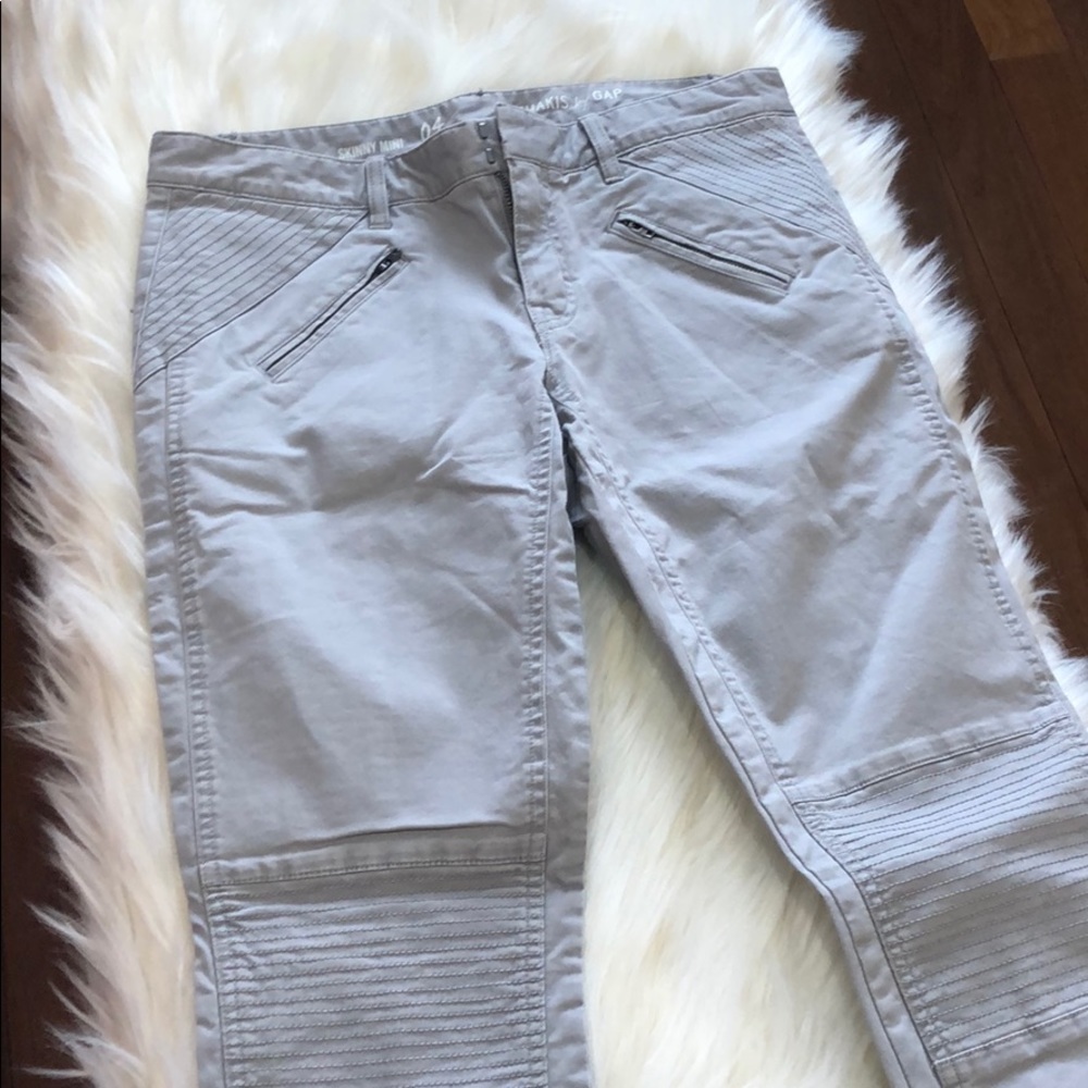 Gap khakis
